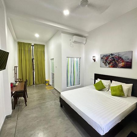 Jayaa Beach Talpe Exterior foto